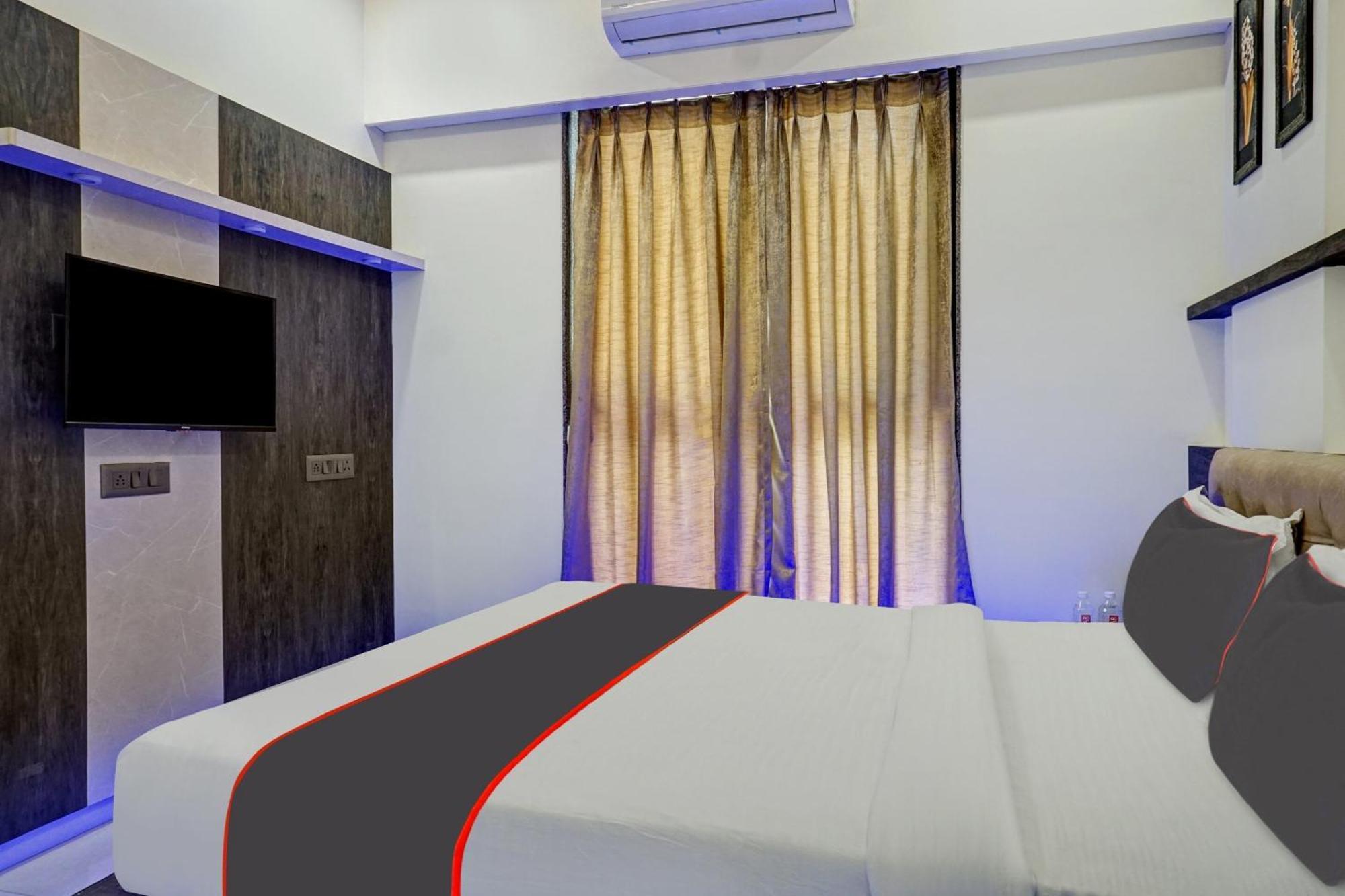 Отель Super Townhouse Poona Royal Pimpri-Chinchwad Экстерьер фото